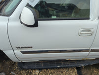 2000-2006 Gmc Yukon Driver Front Door Oem 1255558 - Oemusedautoparts1.com