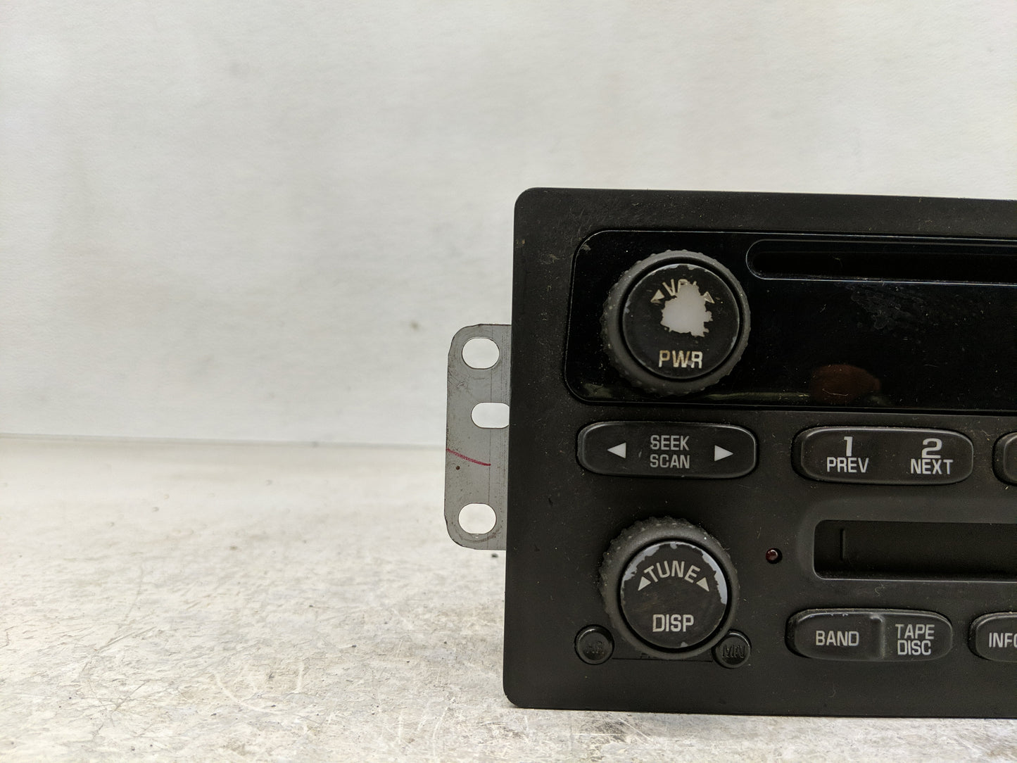 2003-2005 Gmc Yukon Radio AM FM Cd Player Receiver Replacement Fits Fits 2003 2004 2005 OEM Used Auto Parts - Oemusedautopar