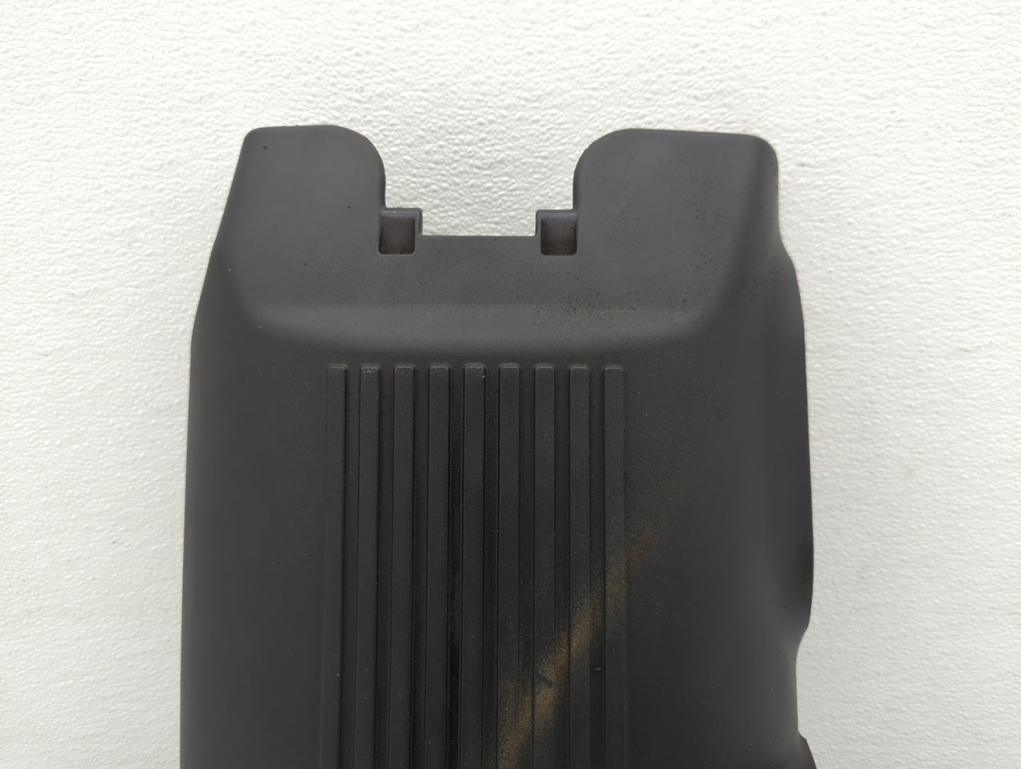 2003 Gmc Yukon Engine Cover - Oemusedautoparts1.com