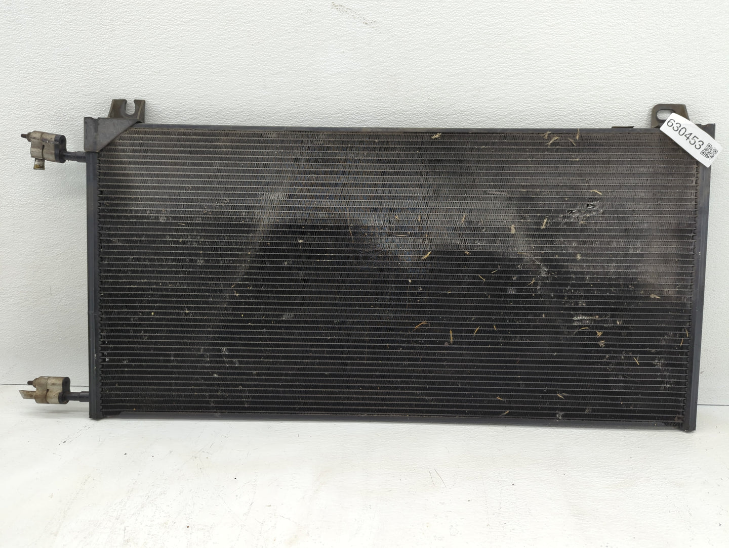 Gmc Yukon Left Radiator Fan Motor Assembly - Oemusedautoparts1.com