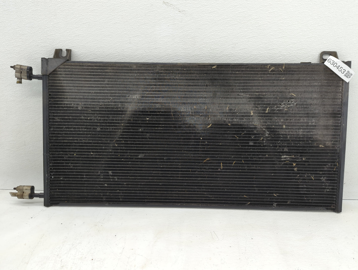 Gmc Yukon Left Radiator Fan Motor Assembly - Oemusedautoparts1.com