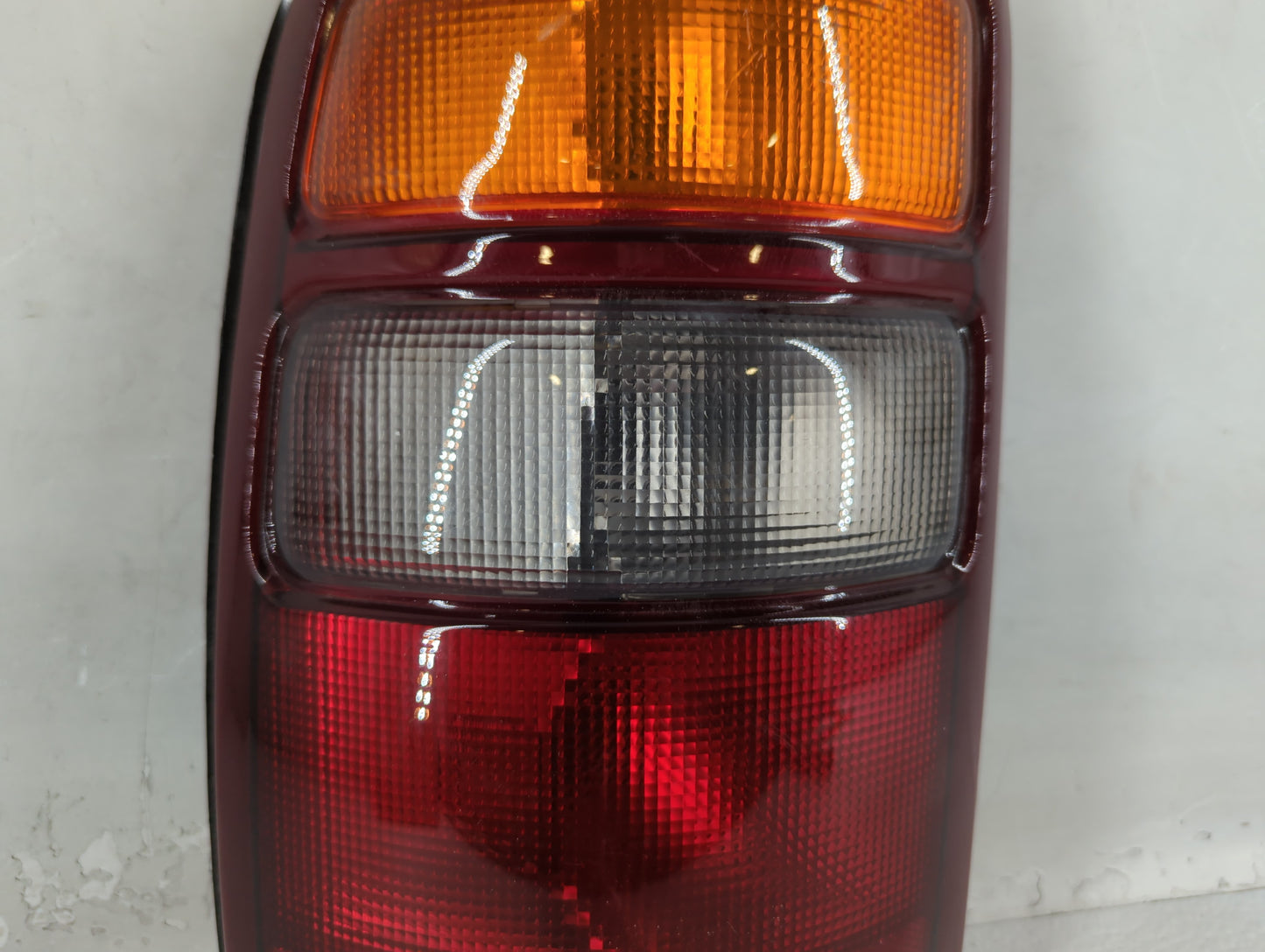 2000-2003 Gmc Yukon Tail Light Assembly Driver Left OEM P/N:GM314-U000L Fits Fits 2000 2001 2002 2003 OEM Used Auto Parts - 