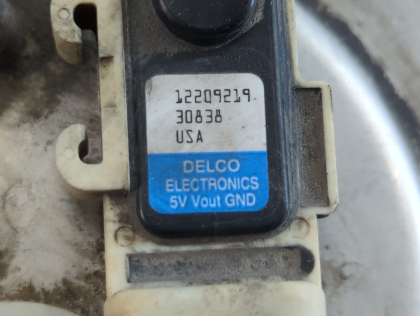 2002-2004 Gmc Yukon Electrical Gas Fuel Pump Assembly - Oemusedautoparts1.com