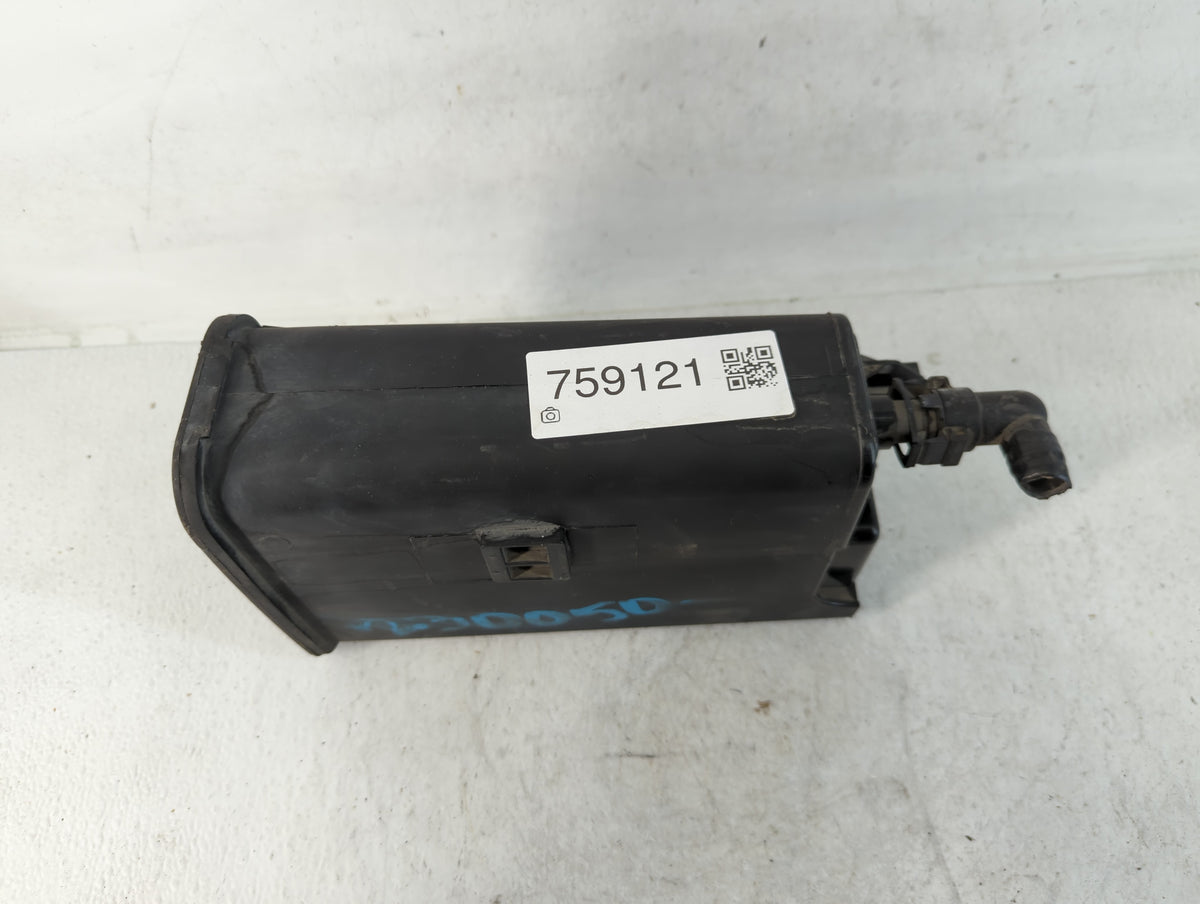 2003 Gmc Yukon Fuel Vapor Charcoal Canister 759121 - Oemusedautoparts1.com