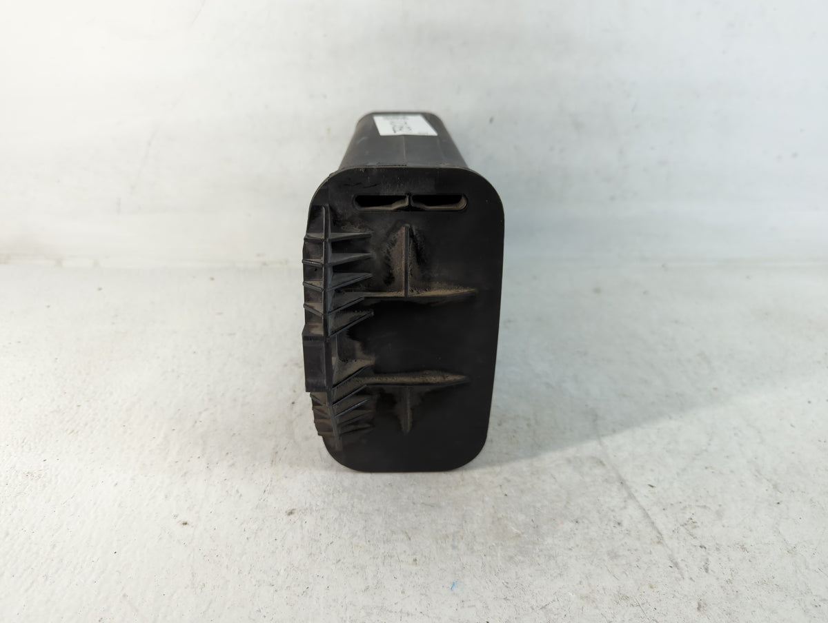 2003 Gmc Yukon Fuel Vapor Charcoal Canister 759121 - Oemusedautoparts1.com