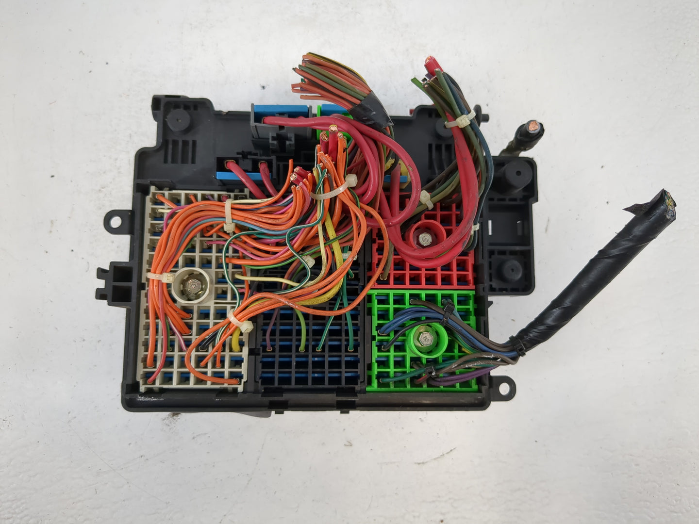 2003-2006 Gmc Yukon Xl 1500 Fusebox Fuse Box Panel Relay Module P/N:15177119 Fits Fits 2003 2004 2005 2006 OEM Used Auto Par