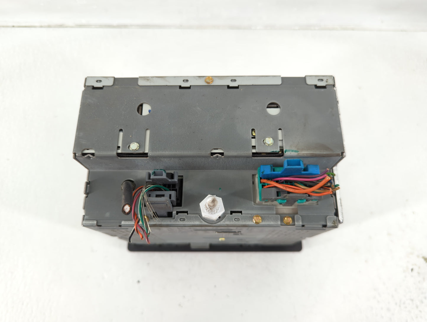 2003-2005 Gmc Yukon Xl 1500 Radio AM FM Cd Player Receiver Replacement P/N:15184935 Fits Fits 2003 2004 2005 2006 OEM Used A