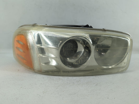 2001-2006 Gmc Yukon Xl 1500 Passenger Right Oem Head Light Headlight Lamp - Oemusedautoparts1.com