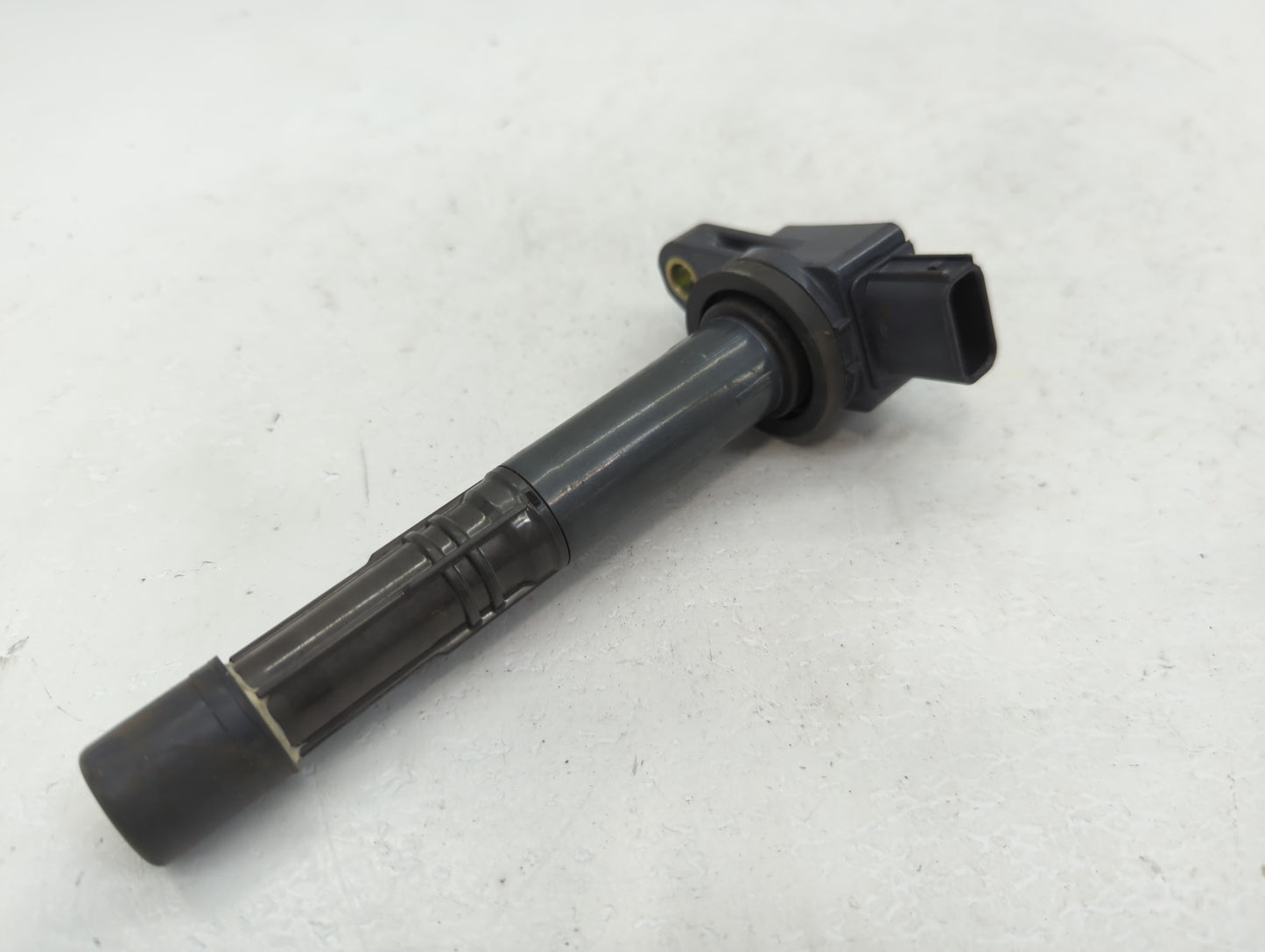 2003-2005 Honda Accord Ignition Coil Igniter Pack - Oemusedautoparts1.com