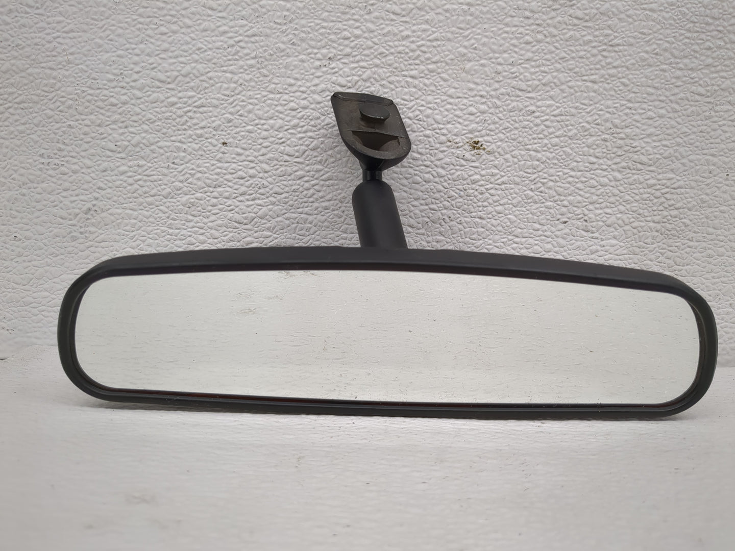 2003 Honda Accord Interior Rear View Mirror Replacement OEM P/N:E8011681 Fits OEM Used Auto Parts - Oemusedautoparts1.com