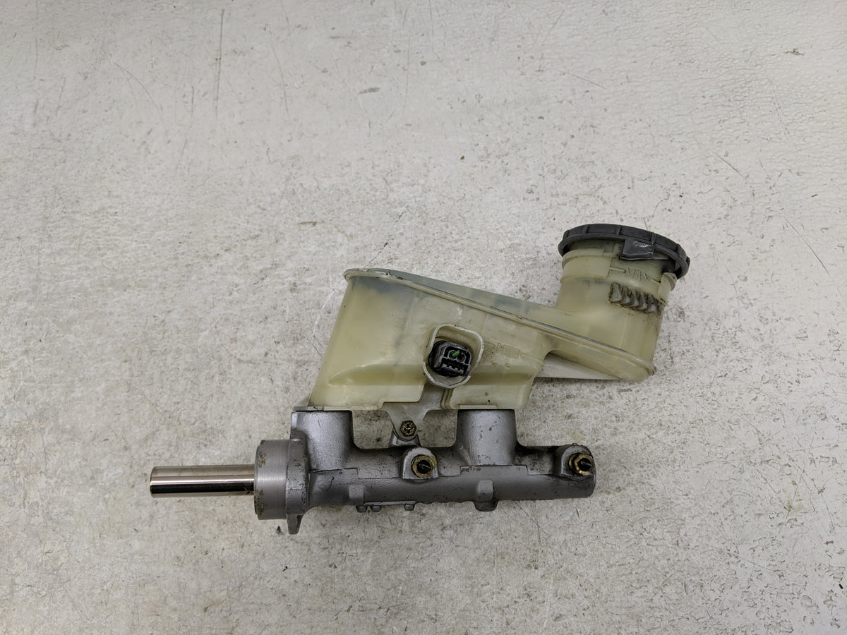 2003-2007 Honda Accord Brake Master Cylinder 1276412 - Oemusedautoparts1.com