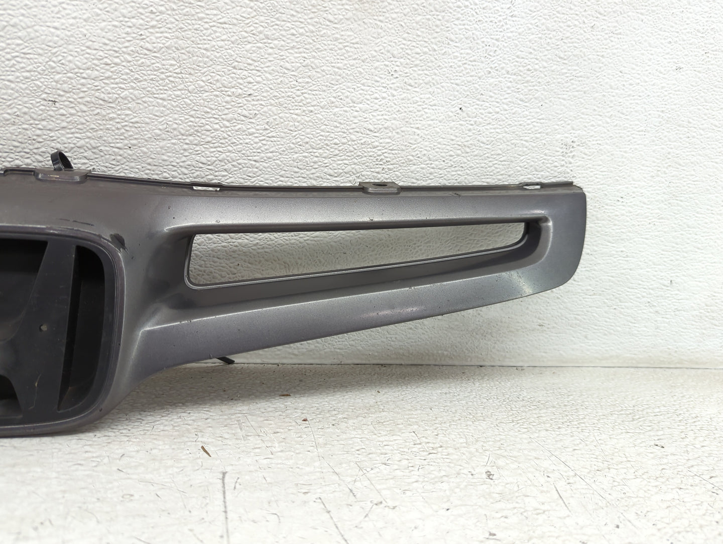 2003-2005 Honda Accord Front Grille Bumper Not Included - Oemusedautoparts1.com