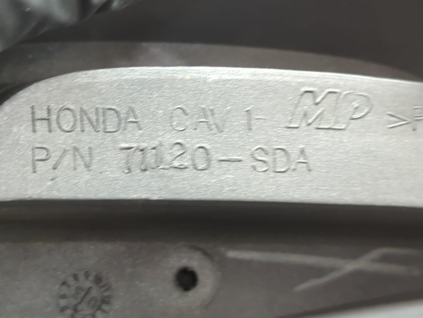 2003-2005 Honda Accord Front Grille Bumper Not Included - Oemusedautoparts1.com