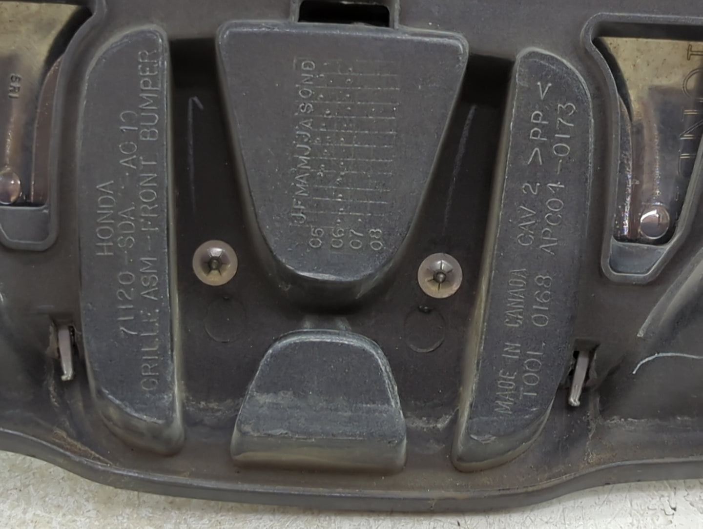 2003-2005 Honda Accord Front Grille Bumper Not Included - Oemusedautoparts1.com
