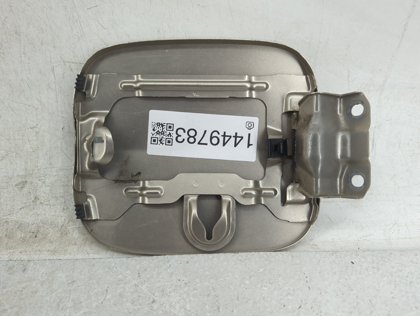 2003 Honda Accord Fuel Tank Door Lid Gas Tank White Gold - Oemusedautoparts1.com