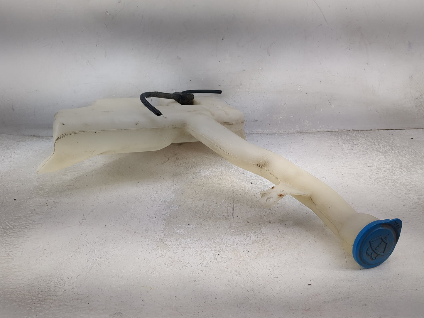 2003-2007 Honda Accord Windshield Washer Fluid Reservoir Bottle Oem 1474024 - Oemusedautoparts1.com