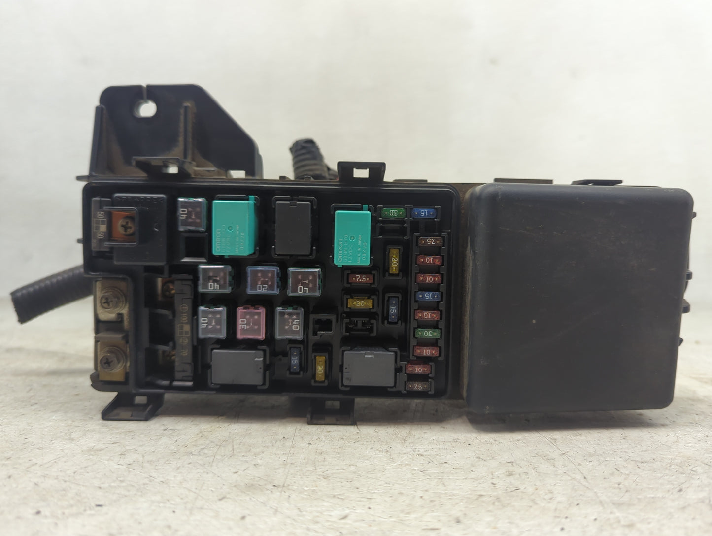 2003 Honda Accord Fusebox Fuse Box Panel Relay Module Fits OEM Used Auto Parts - Oemusedautoparts1.com