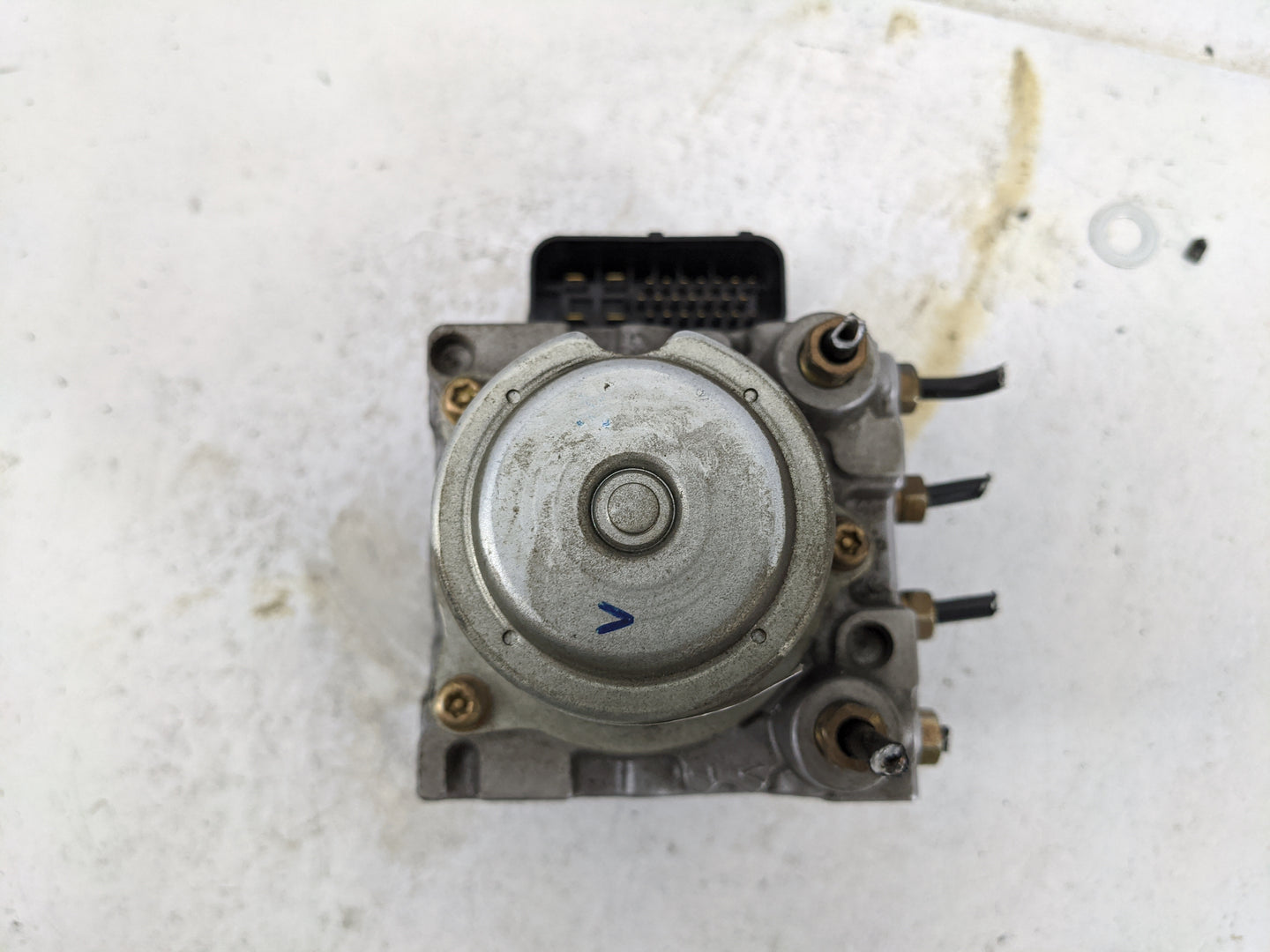 2003 Honda Accord ABS Pump Control Module Replacement P/N:V25-AF1568 Fits OEM Used Auto Parts - Oemusedautoparts1.com