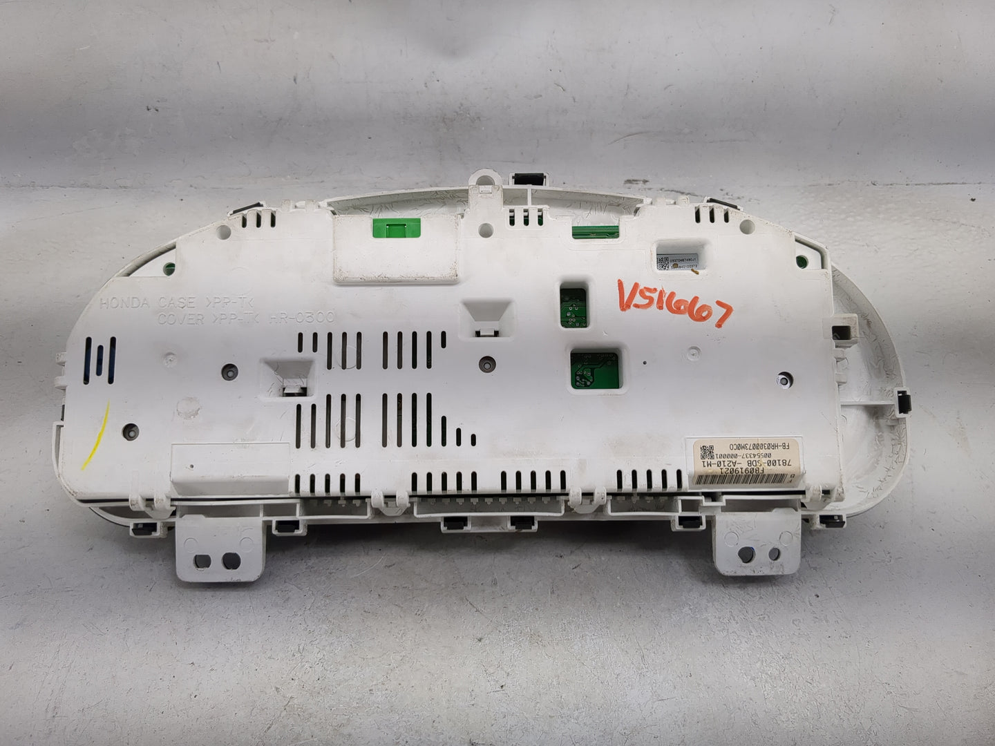 2003-2005 Honda Accord Instrument Cluster Speedometer Gauges P/N:78100-SDB-A210-M1 FB-HR0300073M0C0 Miles: Fits OEM Used Aut