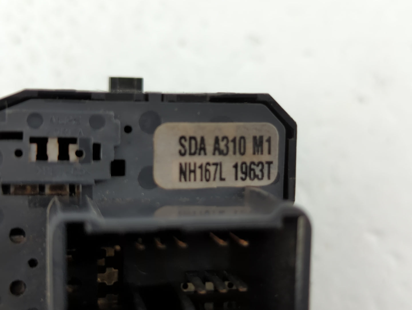 2003-2007 Honda Accord Master Power Window Switch Replacement Driver Side Left P/N:SDA A310 M1 SDA A020 M1 Fits OEM Used Aut