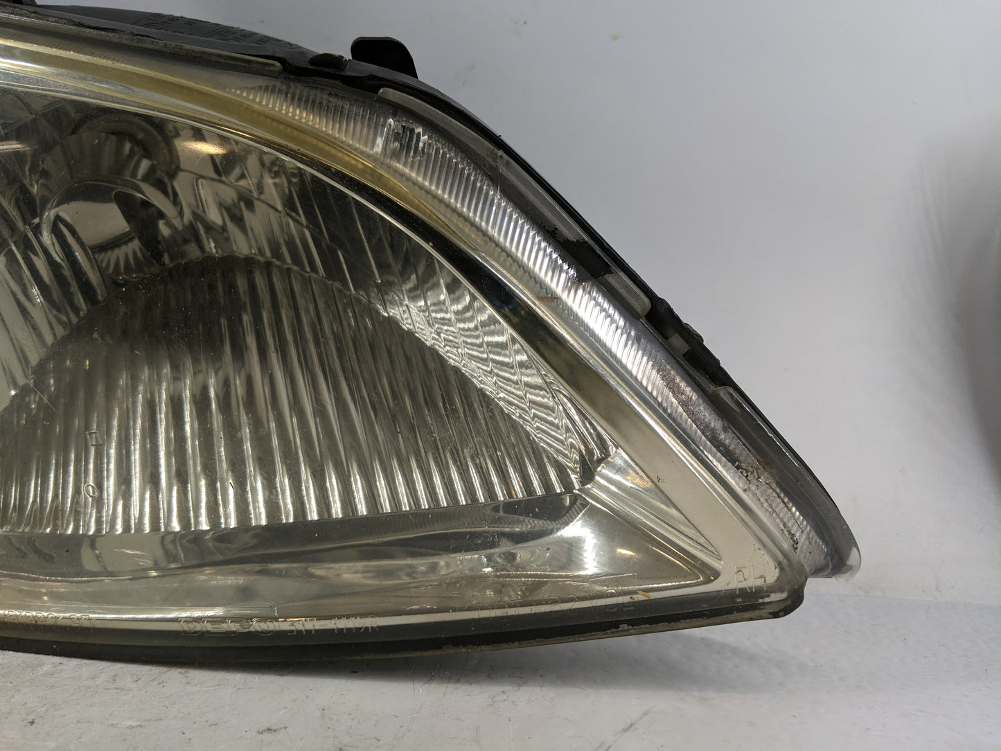 2001-2003 Honda Civic Passenger Right Oem Head Light Headlight Lamp - Oemusedautoparts1.com