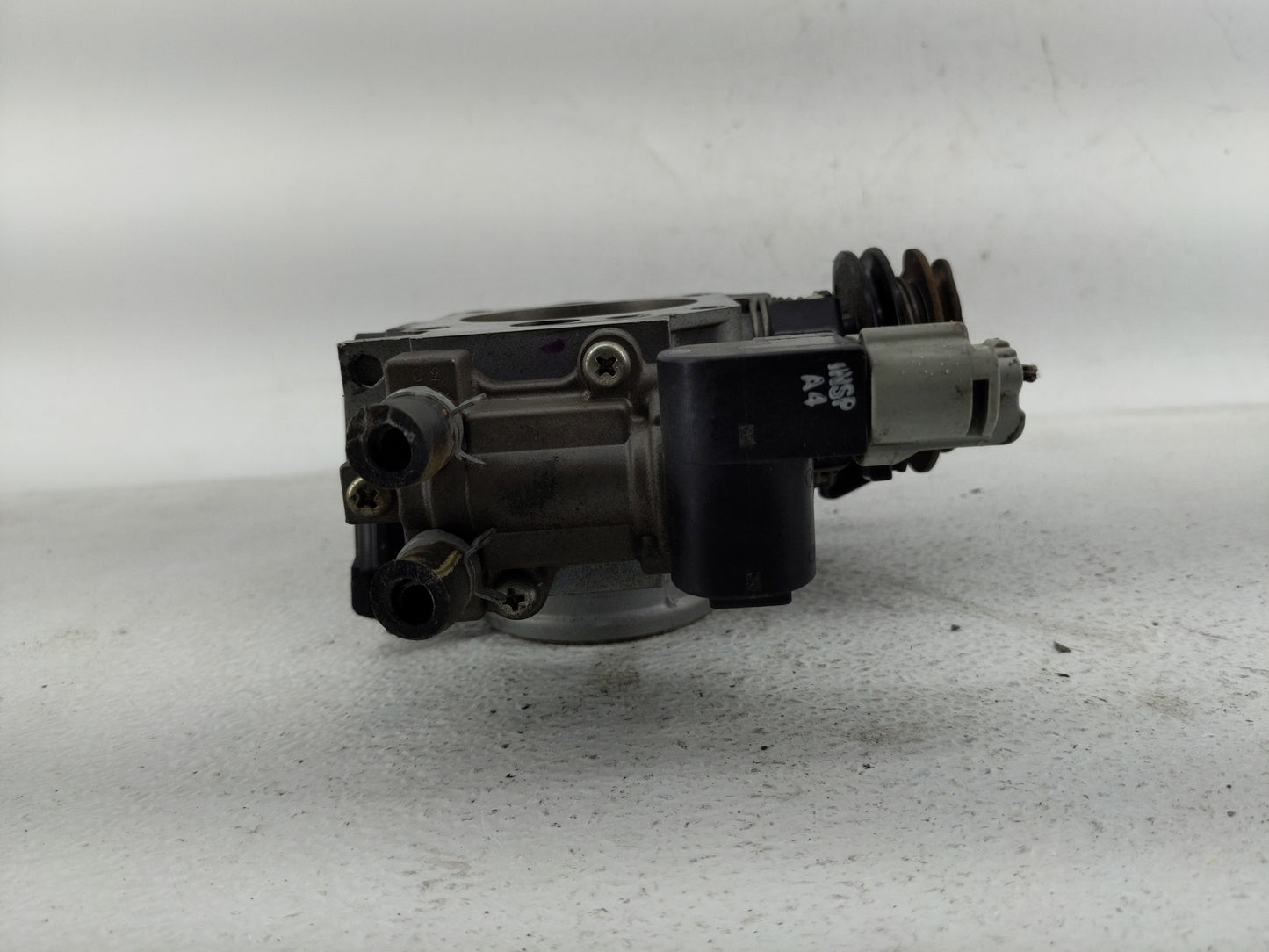 2001-2005 Honda Civic Throttle Body P/N:MX136200 Fits Fits 2001 2002 2003 2004 2005 OEM Used Auto Parts - Oemusedautoparts1.
