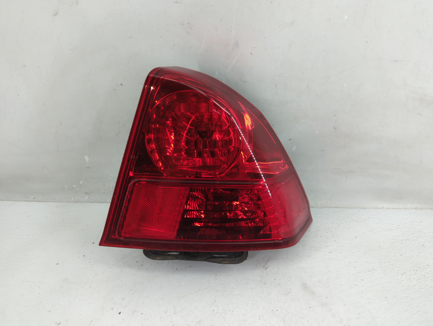 2003-2005 Honda Civic Tail Light Assembly Passenger Right OEM Fits Fits 2003 2004 2005 OEM Used Auto Parts - Oemusedautopart