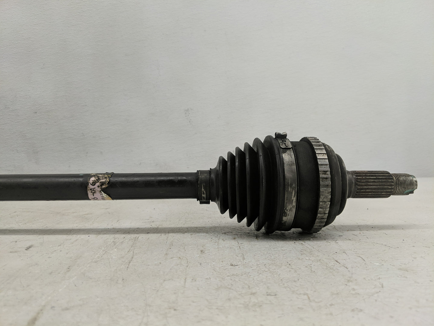 2001-2005 Honda Civic Axle Shaft Front Driver Cv C/v - Oemusedautoparts1.com