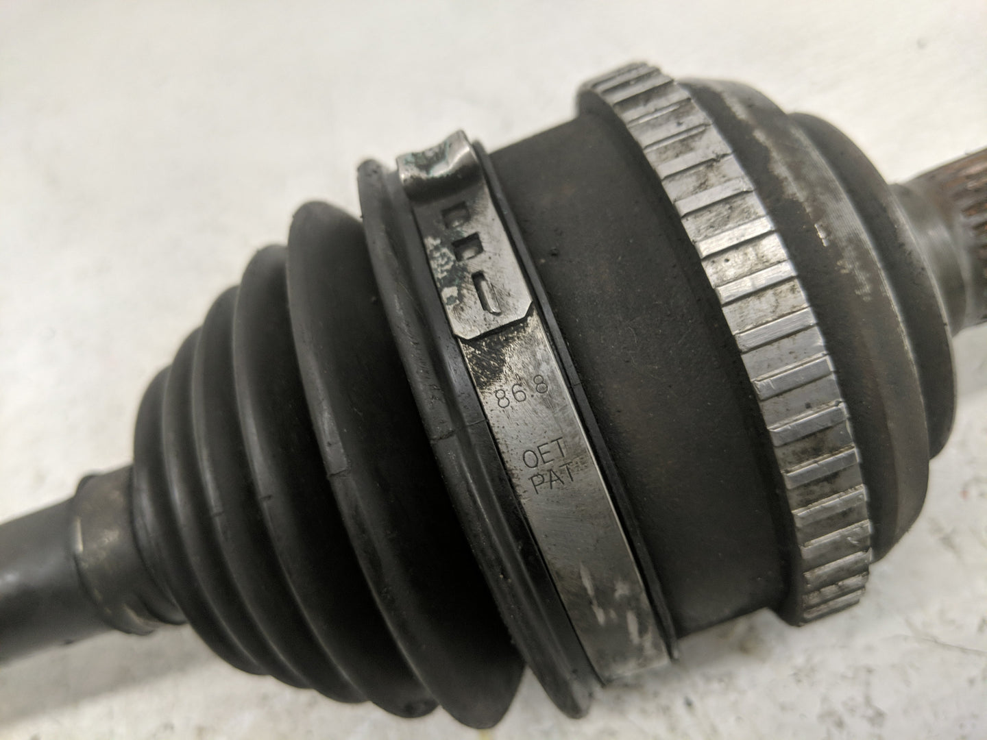 2001-2005 Honda Civic Axle Shaft Front Driver Cv C/v - Oemusedautoparts1.com