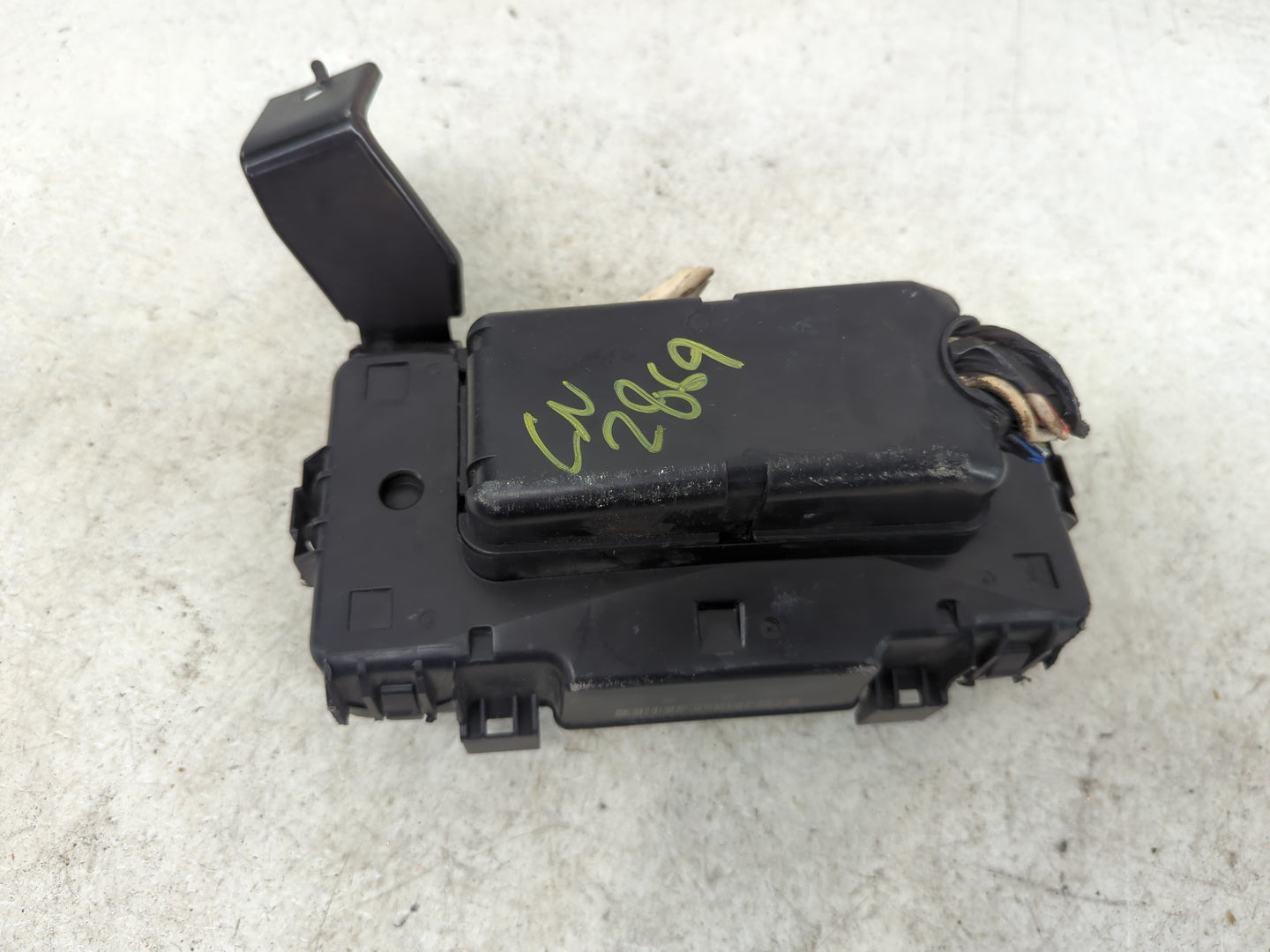 2001-2005 Honda Civic Fusebox Fuse Box Panel Relay Module P/N:S5P-AP Fits Fits 2001 2002 2003 2004 2005 OEM Used Auto Parts 