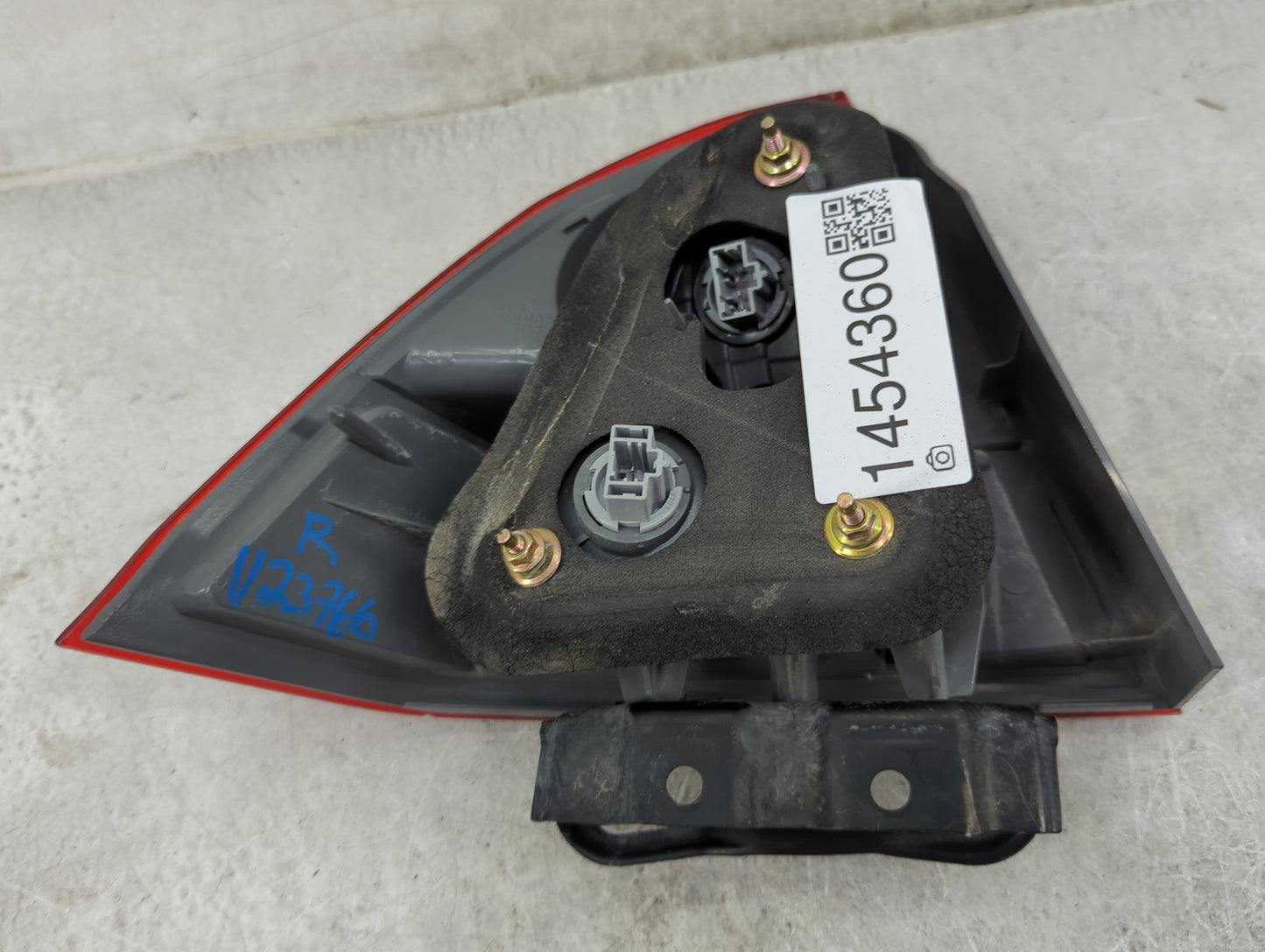 2003-2005 Honda Civic Tail Light Assembly Passenger Right OEM Fits Fits 2003 2004 2005 OEM Used Auto Parts - Oemusedautopart