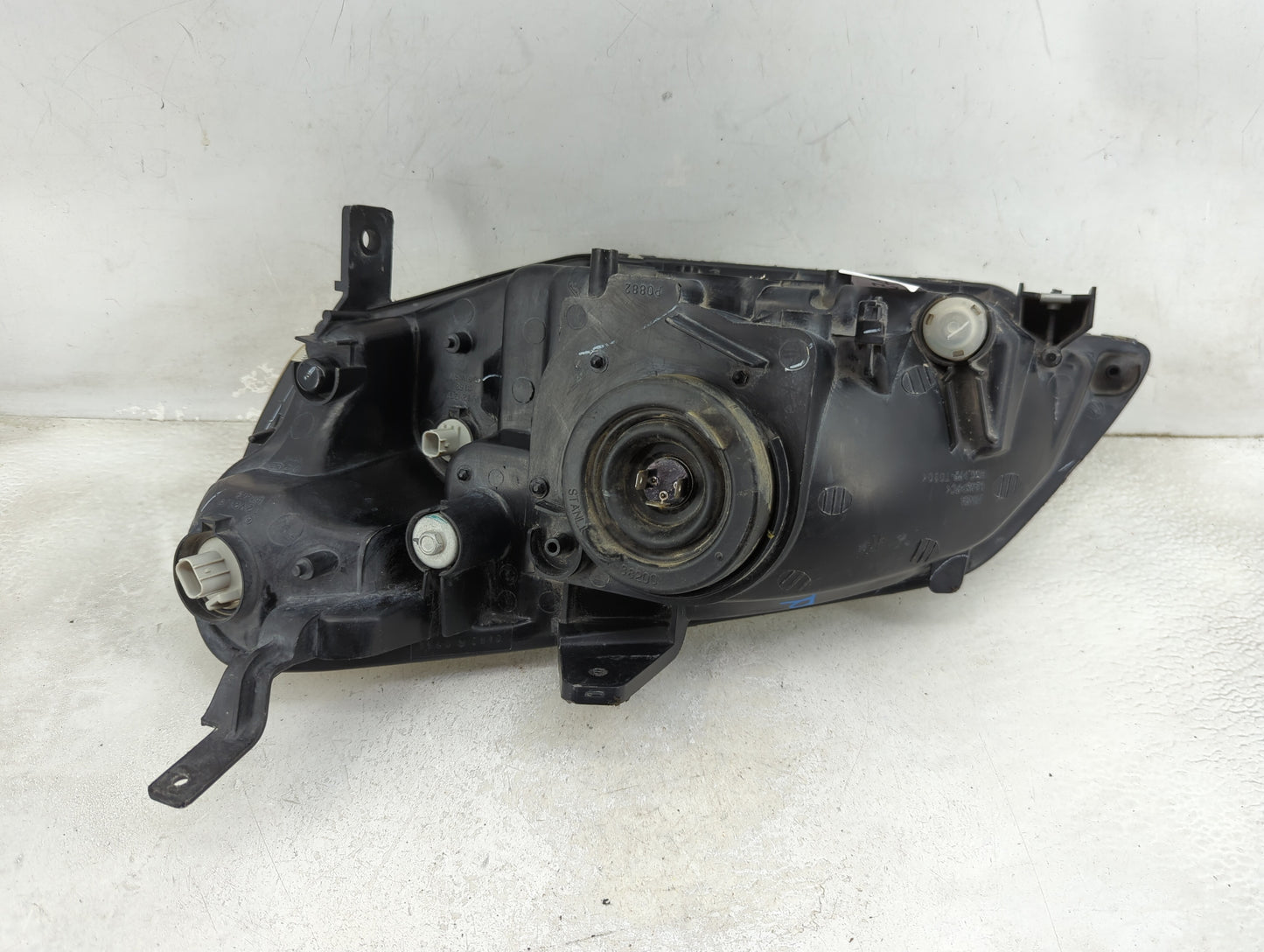 2003 Honda Civic Passenger Right Oem Head Light Headlight Lamp - Oemusedautoparts1.com