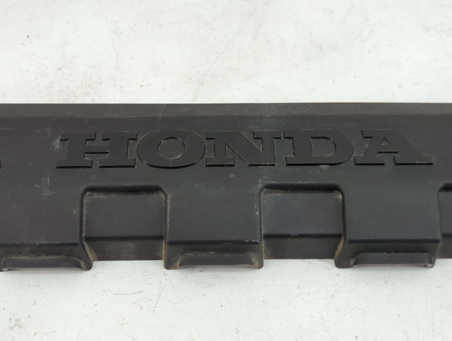 2003 Honda Civic Engine Cover Black 1457623 - Oemusedautoparts1.com