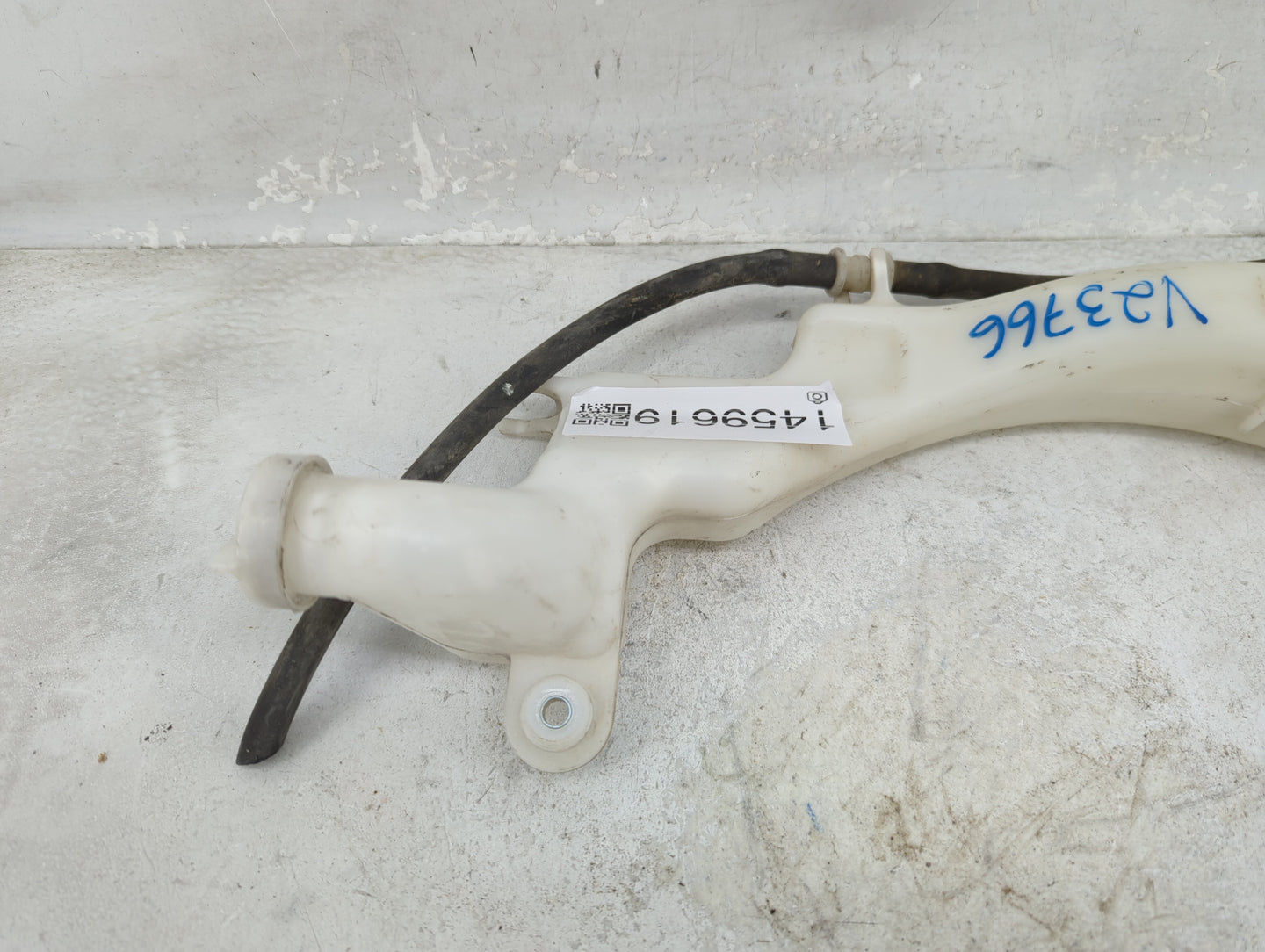 2001-2005 Honda Civic Radiator Coolant Overflow Expansion Tank Bottle - Oemusedautoparts1.com