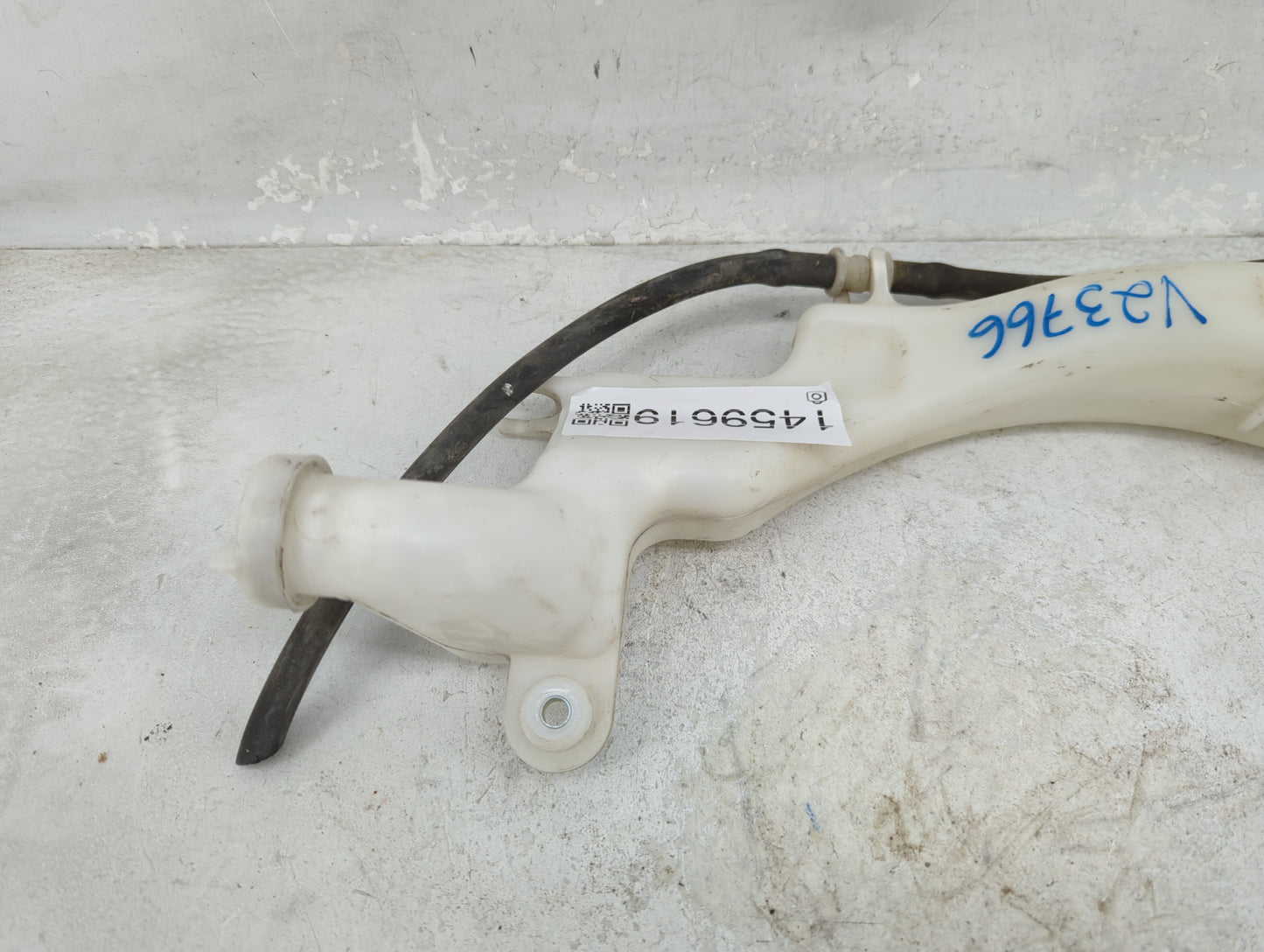 2001-2005 Honda Civic Radiator Coolant Overflow Expansion Tank Bottle - Oemusedautoparts1.com