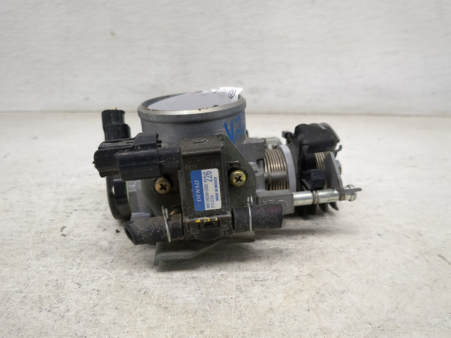2001-2005 Honda Civic Throttle Body P/N:MX136200-2262 Fits Fits 2001 2002 2003 2004 2005 OEM Used Auto Parts - Oemusedautopa