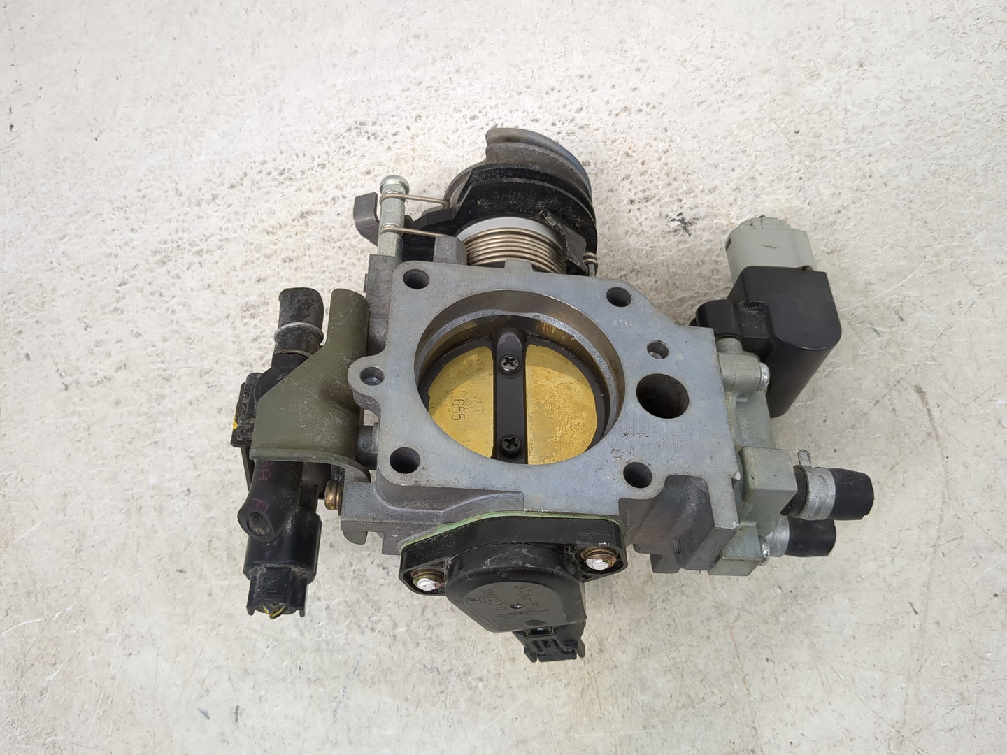 2001-2005 Honda Civic Throttle Body P/N:MX136200-2262 Fits Fits 2001 2002 2003 2004 2005 OEM Used Auto Parts - Oemusedautopa