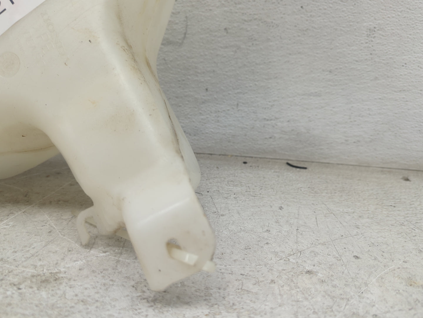 2001-2003 Honda Civic Windshield Washer Fluid Reservoir Bottle 1482138 - Oemusedautoparts1.com