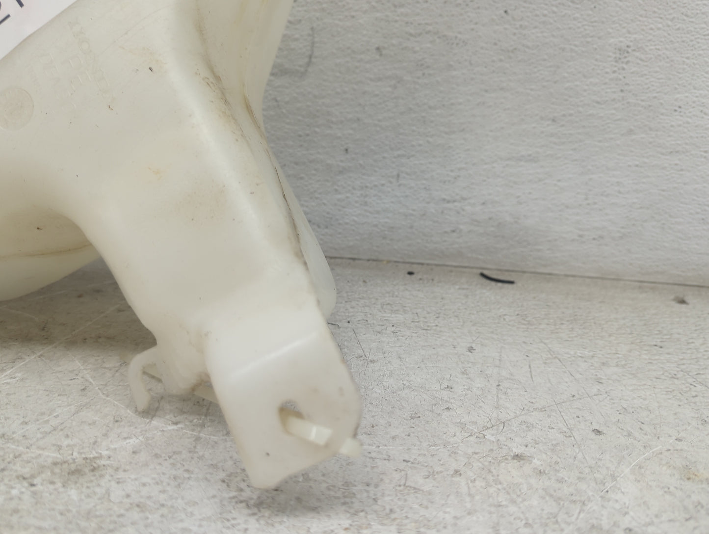 2001-2003 Honda Civic Windshield Washer Fluid Reservoir Bottle 1482138 - Oemusedautoparts1.com