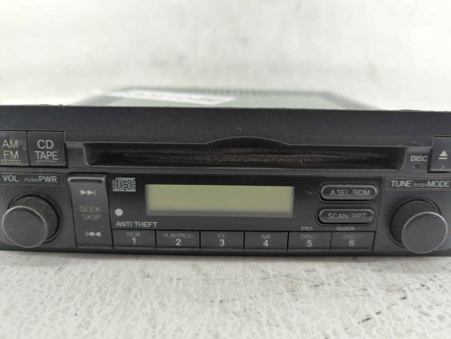 2003 Honda Civic Radio AM FM Cd Player Receiver Replacement P/N:39101-S5A-A610-M1 Fits OEM Used Auto Parts - Oemusedautopart