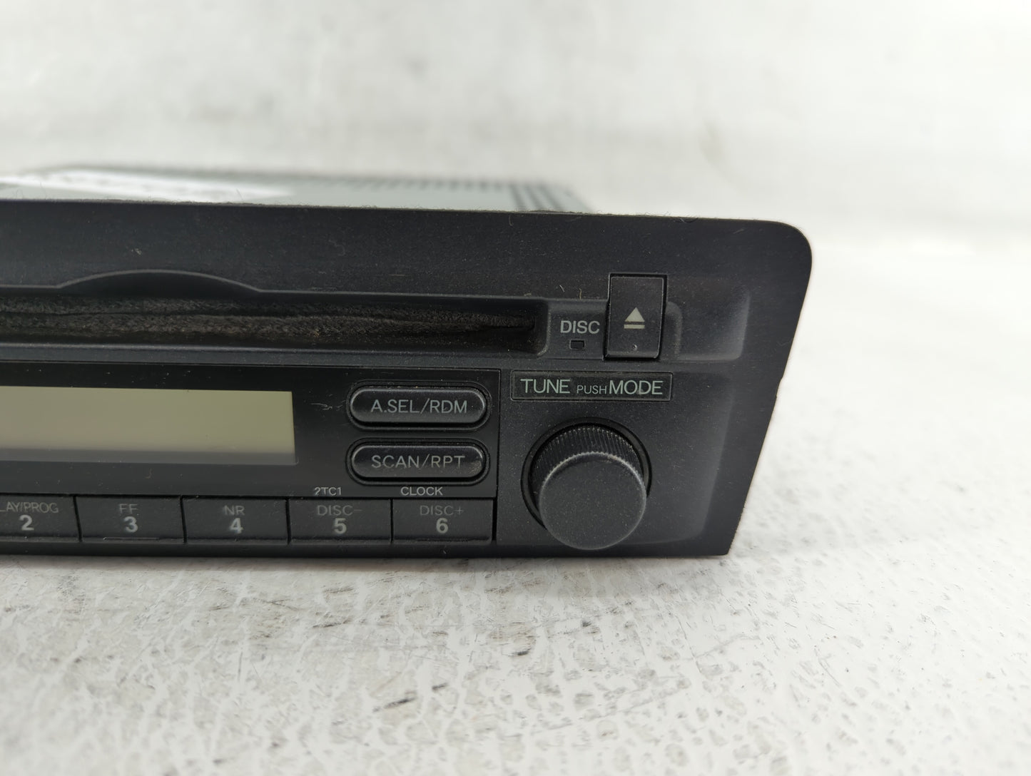 2003 Honda Civic Radio AM FM Cd Player Receiver Replacement P/N:39101-S5A-A610-M1 Fits OEM Used Auto Parts - Oemusedautopart