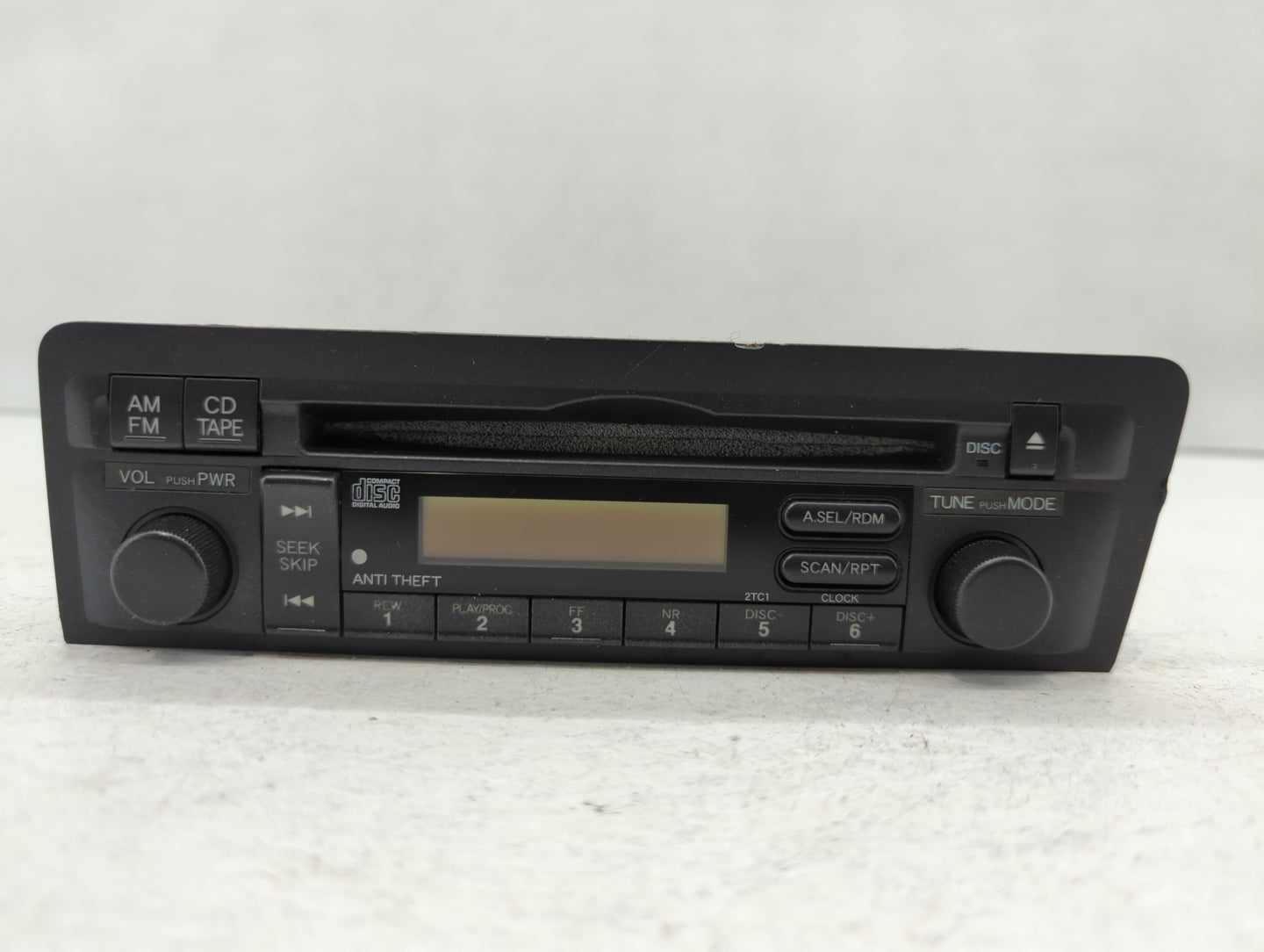 2003 Honda Civic Am Fm Cd Player Radio Receiver - Oemusedautoparts1.com