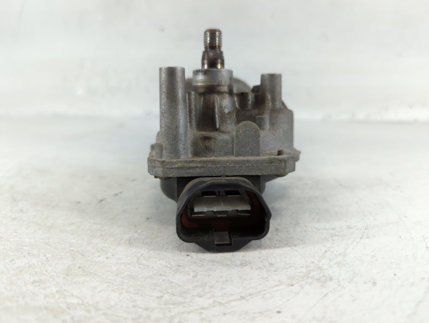 2001-2005 Honda Civic Front Windshield Wiper Motor Fits Fits 2001 2002 2003 2004 2005 OEM Used Auto Parts - Oemusedautoparts