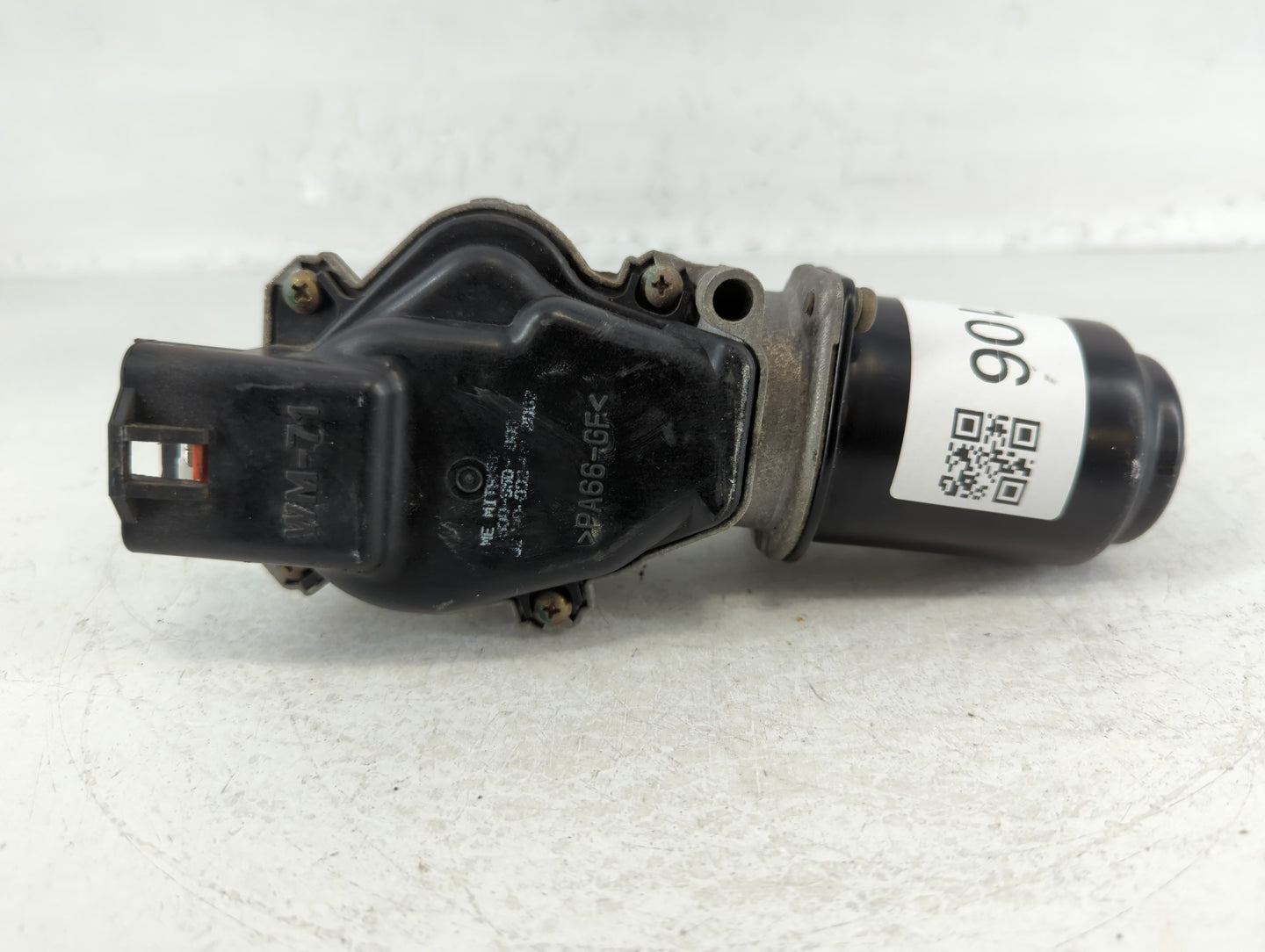 2001-2005 Honda Civic Front Windshield Wiper Motor Fits Fits 2001 2002 2003 2004 2005 OEM Used Auto Parts - Oemusedautoparts