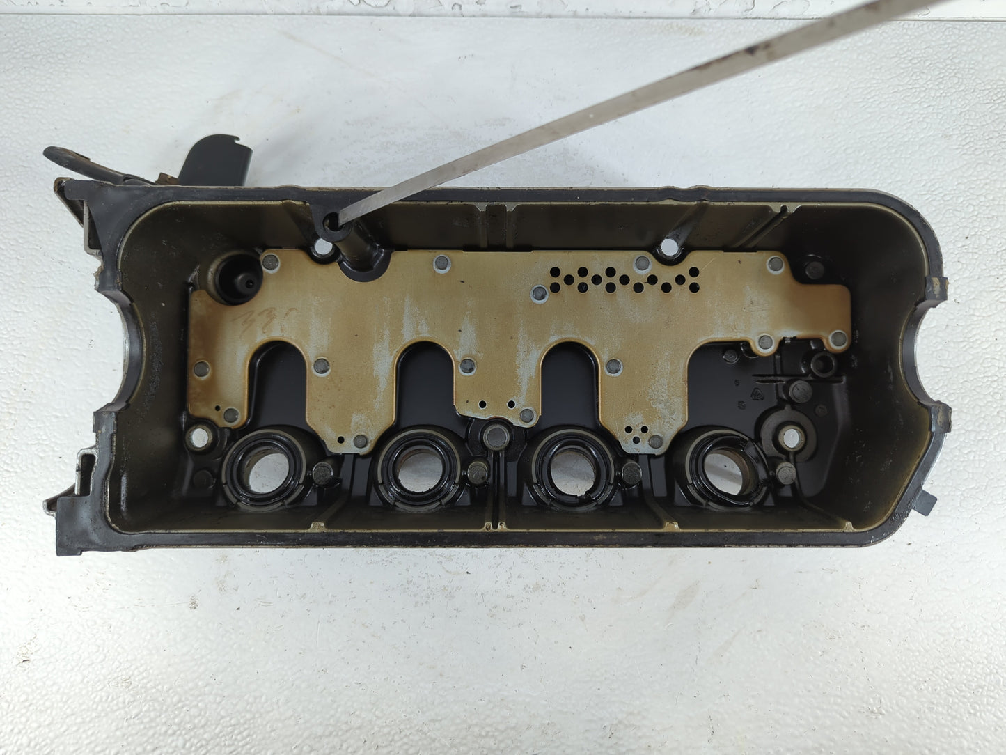 2003 Honda Civic Driver Left Cylinder Head Valve Cover Fits OEM Used Auto Parts - Oemusedautoparts1.com