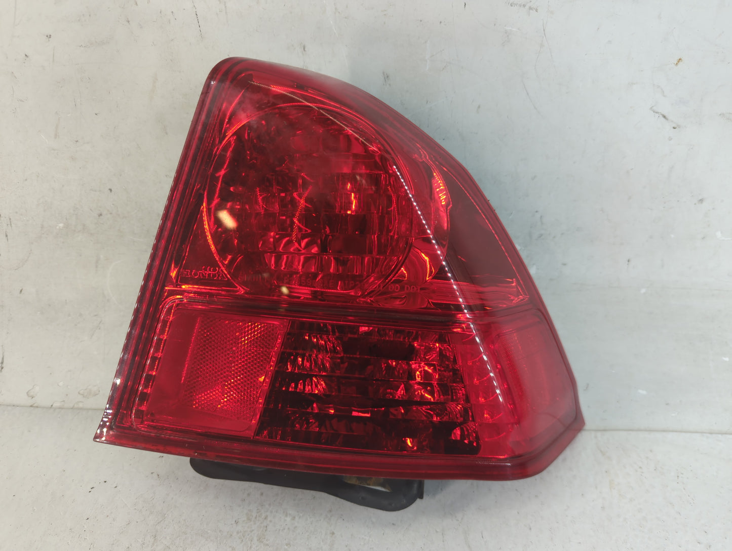 2003-2005 Honda Civic Tail Light Assembly Passenger Right OEM Fits Fits 2003 2004 2005 OEM Used Auto Parts - Oemusedautopart