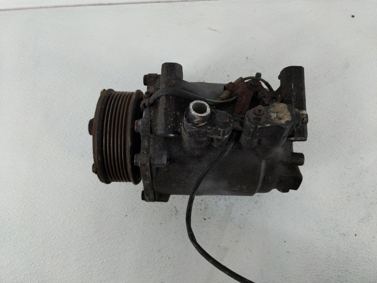 2002-2006 Honda Cr-v Air Conditioning A/c Ac Compressor Oem - Oemusedautoparts1.com