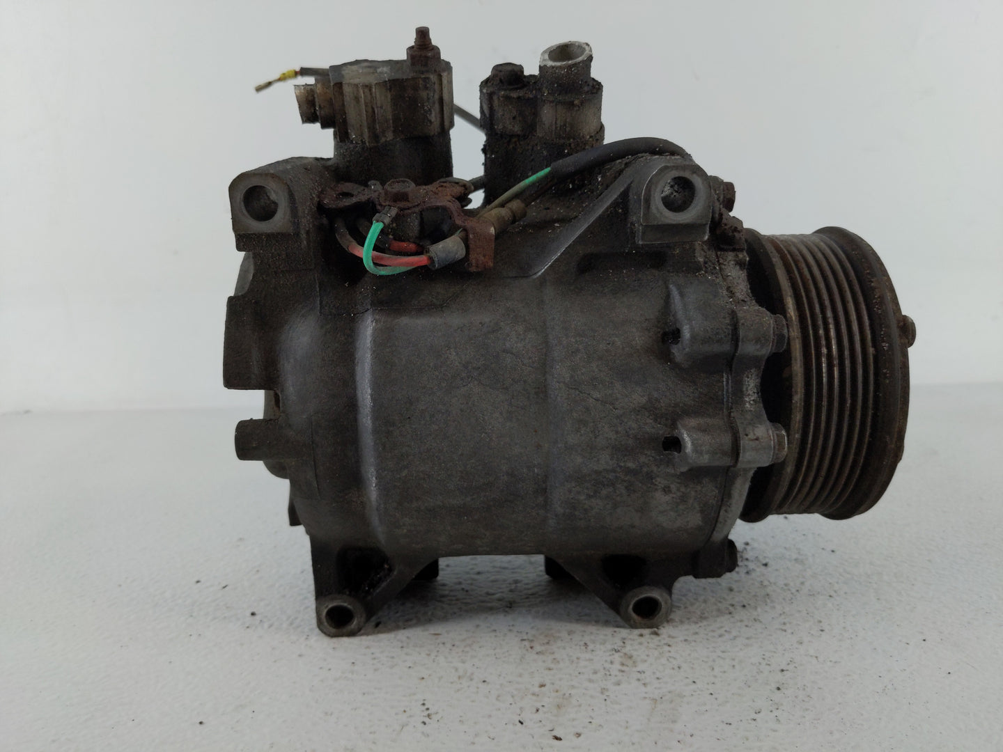 2002-2006 Honda Cr-v Air Conditioning A/c Ac Compressor Oem - Oemusedautoparts1.com