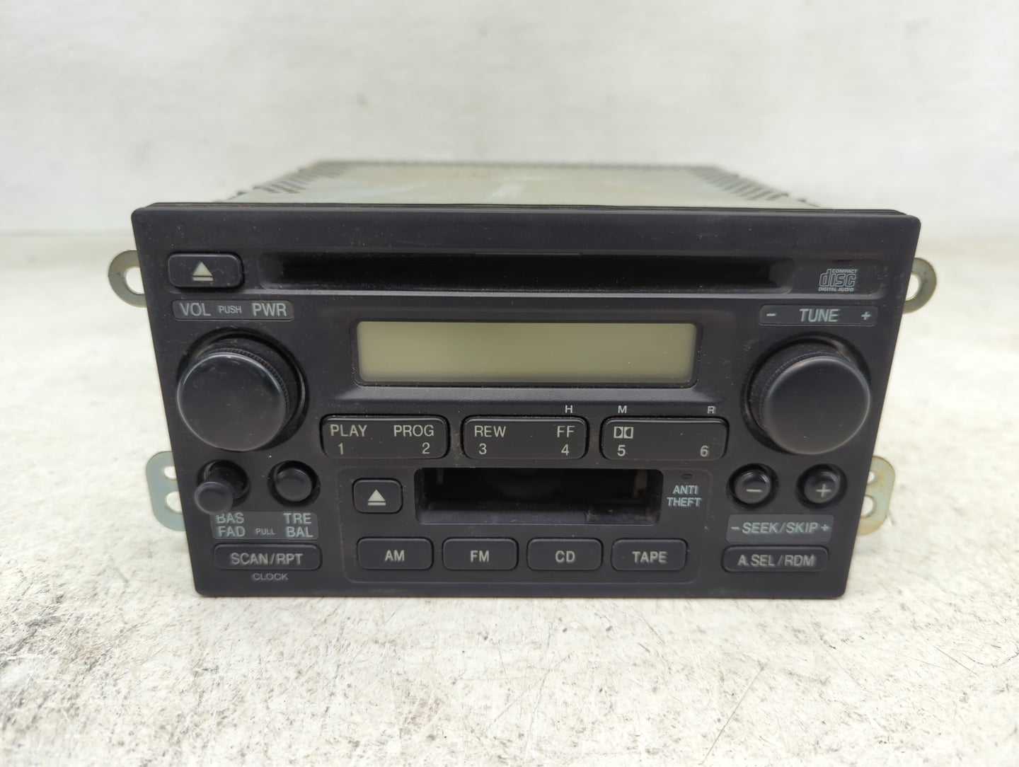 2002-2004 Honda Cr-V Radio AM FM Cd Player Receiver Replacement Fits Fits 2002 2003 2004 OEM Used Auto Parts - Oemusedautopa
