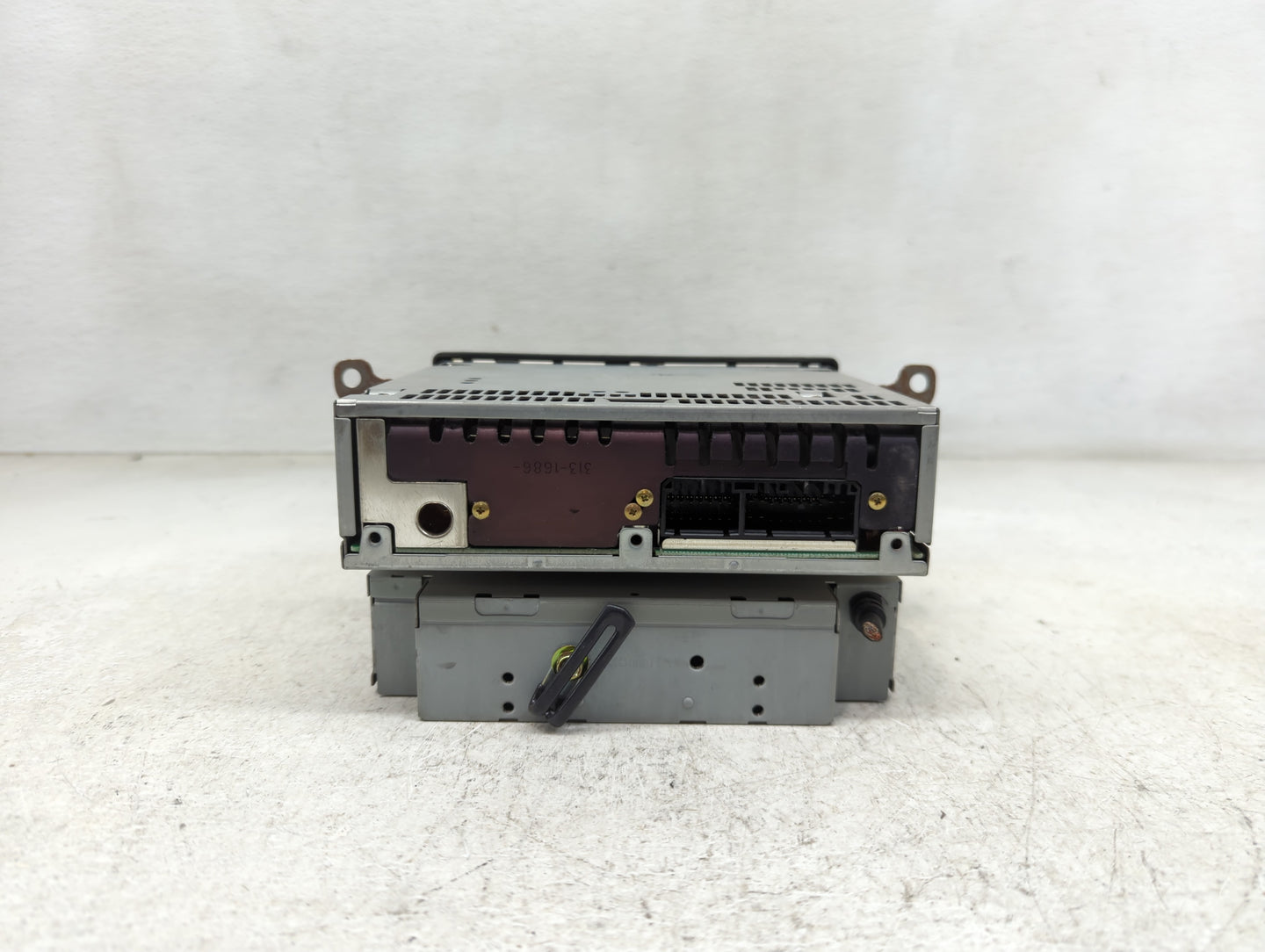 1999-2004 Honda Odyssey Radio AM FM Cd Player Receiver Replacement Fits Fits 1999 2000 2001 2002 2003 2004 OEM Used Auto Par